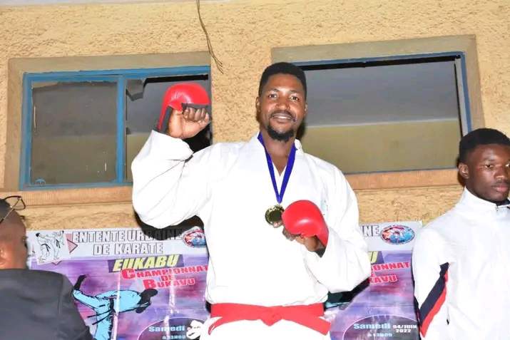 Journée mondiale du karaté : le parcours inspirant de Faustin Mayani, champion congolais du Sud-Kivu Journée mondiale du karaté : le parcours inspirant de Faustin Mayani, champion congolais du Sud-Kivu