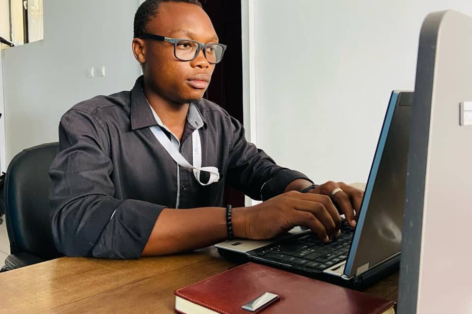 Goma : Audrey Mirindi, un jeune Diplômé d’Etat au parcours informatique aussi précoce qu’inspirant Audrey Mirindi