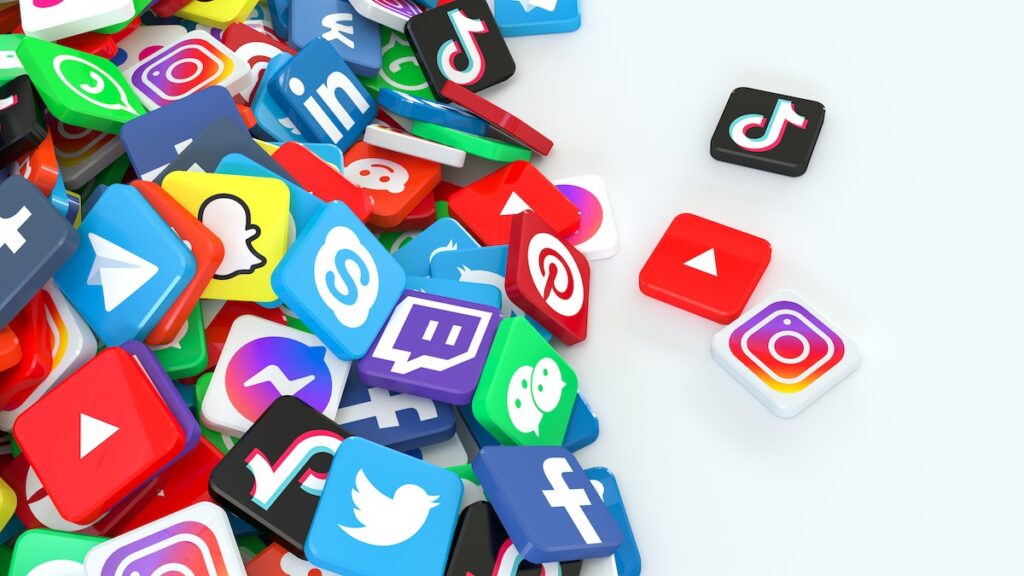 Australie : interdiction totale des réseaux sociaux pour les mineurs, une première mondiale Social media