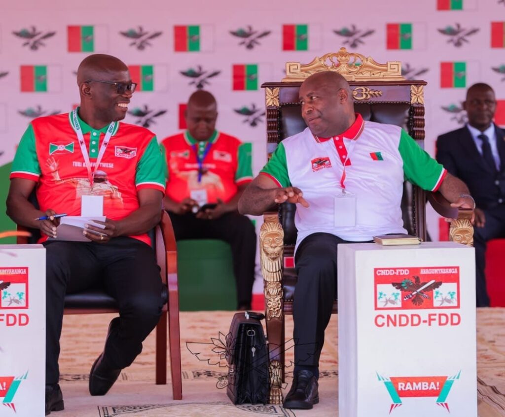 Burundi : Révérien Ndikuriyo reconduit secrétaire général du CNDD-FDD Révérien Ndikuriyo et Evariste Ndayishimiye