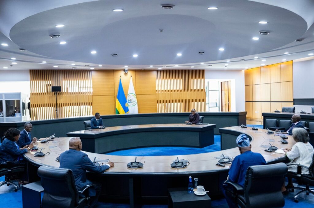 Paul Kagame et Faure Gnassingbé échangent sur la crise sécuritaire dans l’Est de la RDC Kagame échange avec l'UA