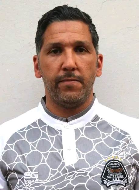 Football : Slimane Raho, nouvel entraîneur principal du TP Mazembe Slimane Raho, nouvel entraîneur du TP Mazembe