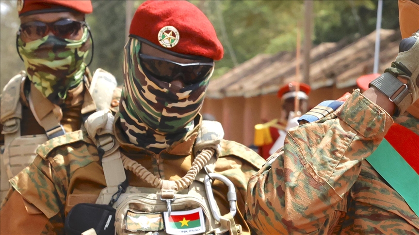 Burkina Faso : au moins 14 soldats tués dans une attaque terroriste dans le nord https://www.aa.com
