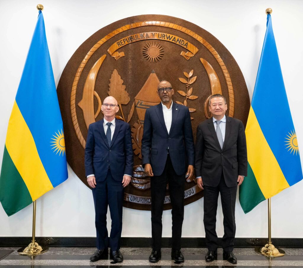 Paul Kagame et James Swan